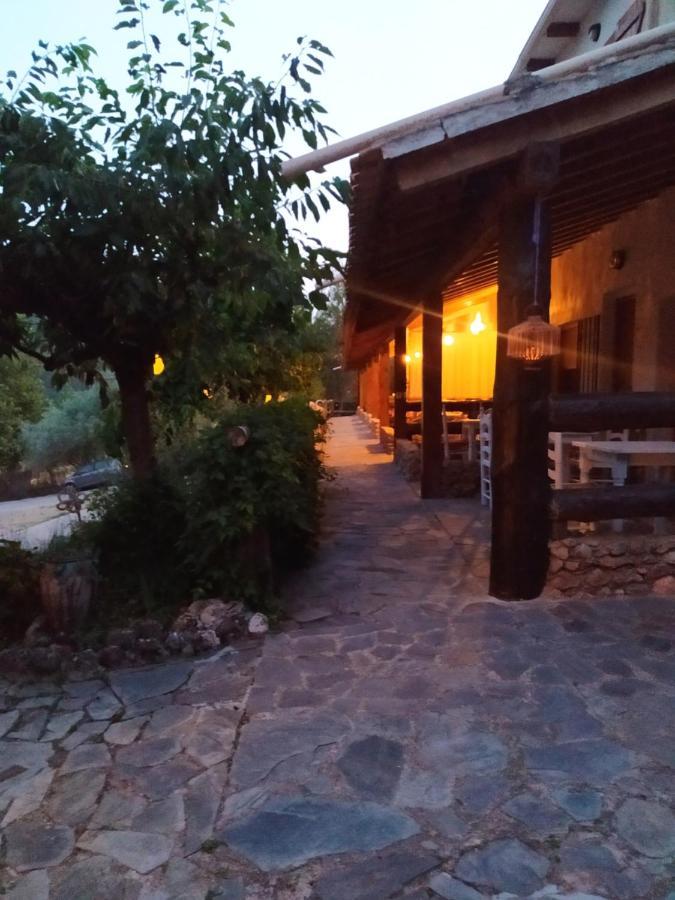 Chorros Del Rio Mundo Bed & Breakfast Riópar Exterior foto